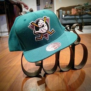 Mitchell & Ness Mighty Ducks hat
